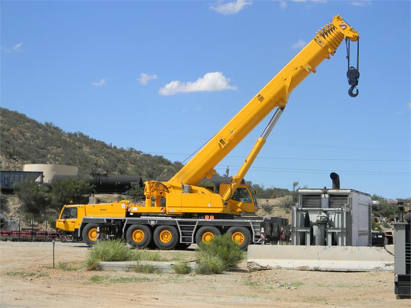 Mobile Crane Operator