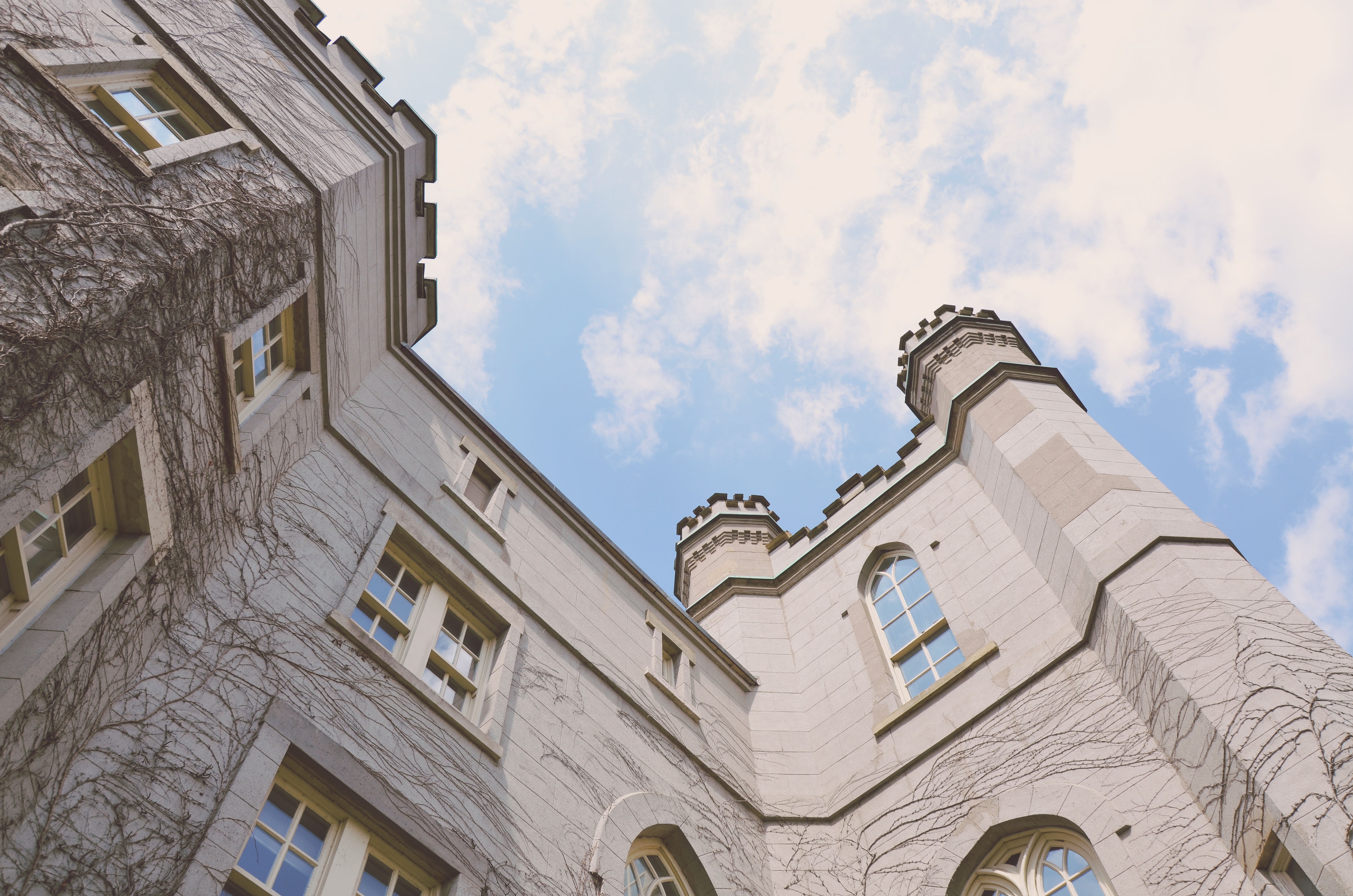 Financial Aid Available for Post-Secondary Students with Disabilities in Ontario