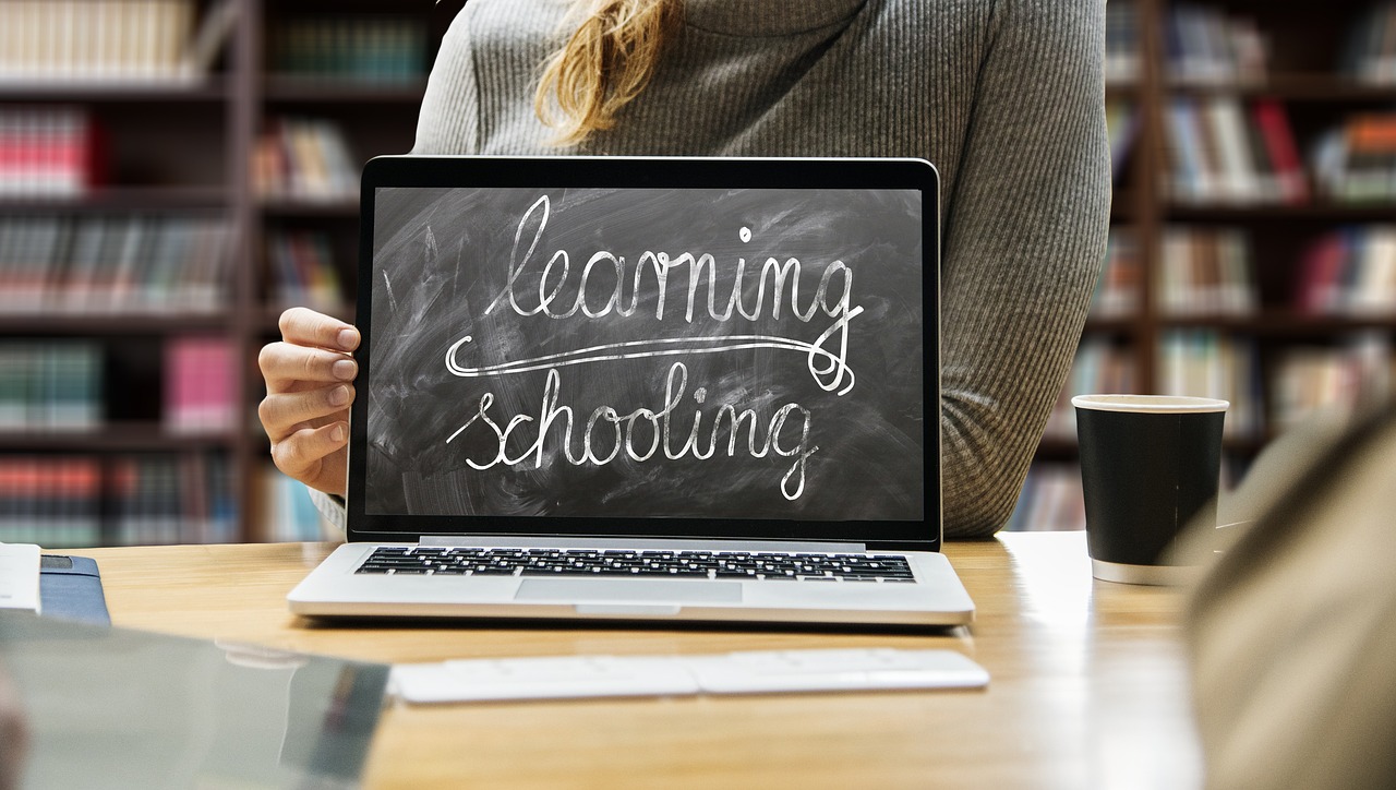 Taking the Trades Online: How to Learn Trades Skills without Leaving Your Homes