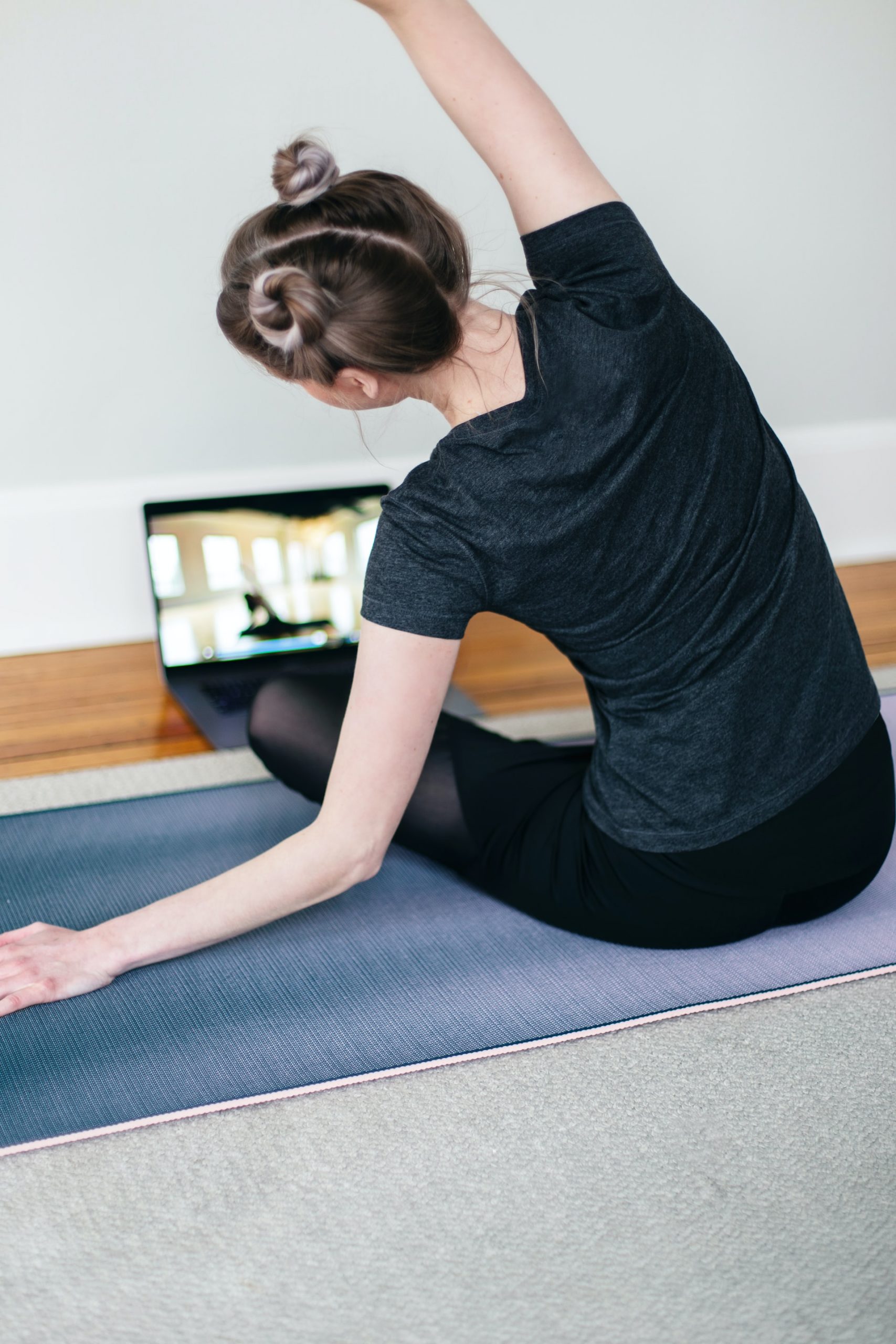 “Dorm-cersizing”: The Art of Staying Fit in Small Spaces