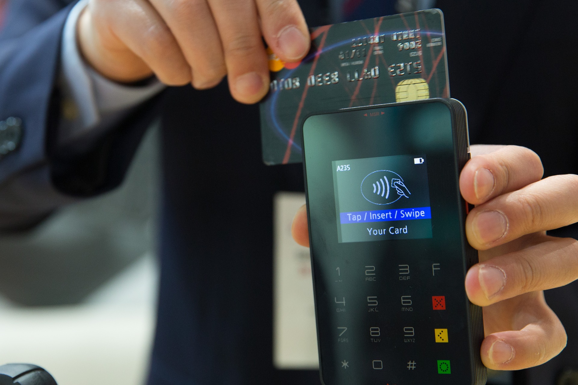 5 Ways to Keep Track of Your Credit Card Spending to Avoid Falling into the Debt Trap