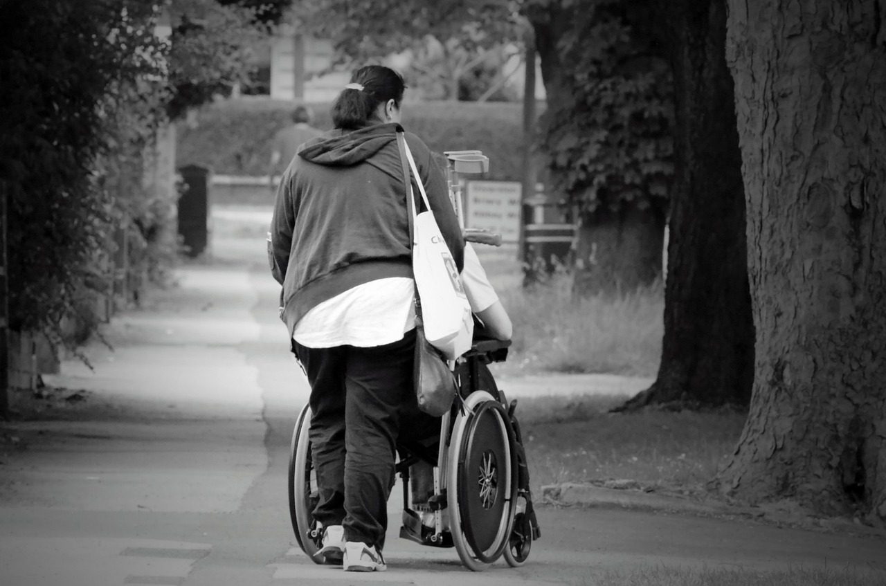Career Profile: Developmental Services Worker (French version available)