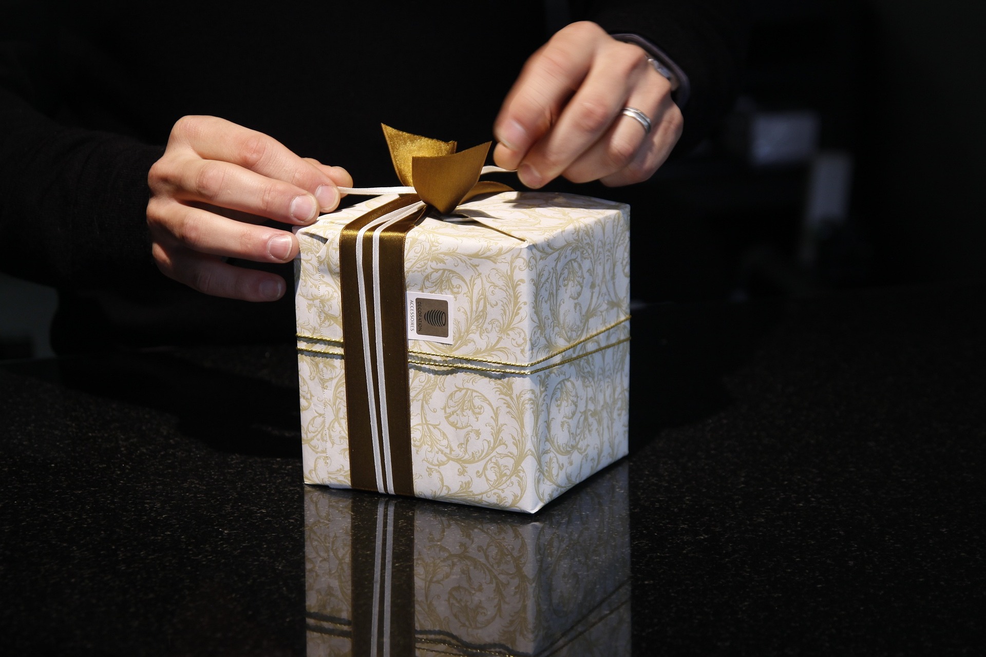Seasonal Jobs to Help Your Wallet