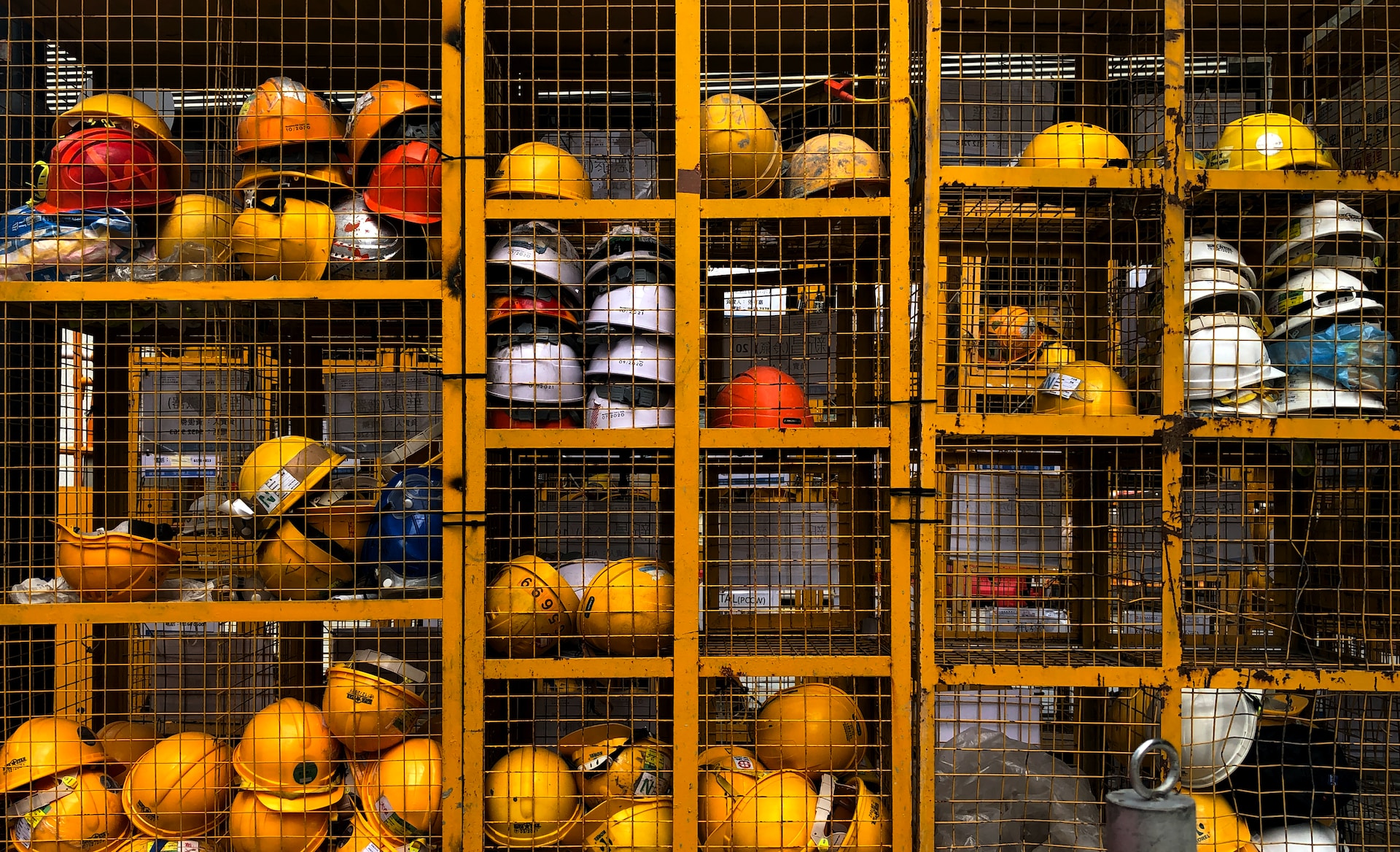 Safety Measures in High-Risk Trades